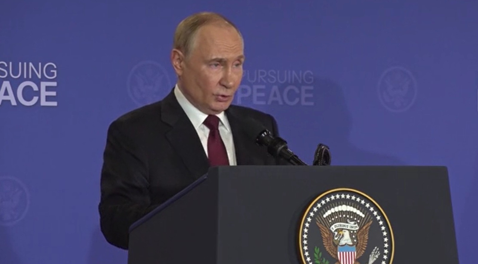 Путинпа Трамп Аляскӑра виҫӗ сехете яхӑн калаҫнине  пӗтӗмлетнĕ