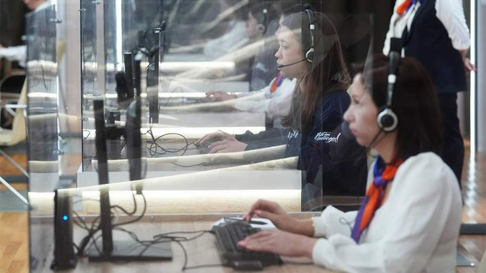 Раҫҫей çыннисем Путинпа тӳрӗ линие 1,2 млн ытла ыйту ярса панӑ