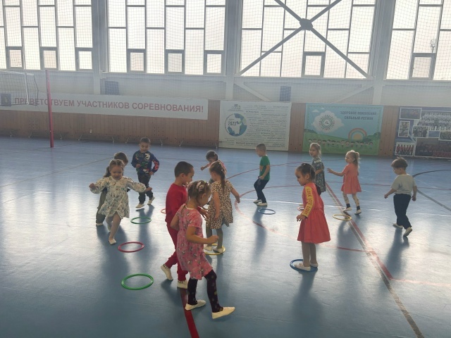 Чи пĕчĕккисем спорт шкулĕпе паллашнă