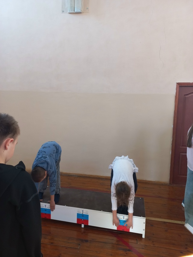 Шкулта кӑнтӑрлахи лагерь ĕçлеме тытăннă