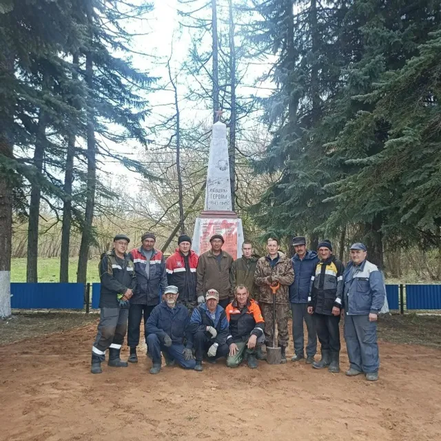 Ермолкинта обелиска ҫӗнетес ӗҫсем пуҫланнӑ