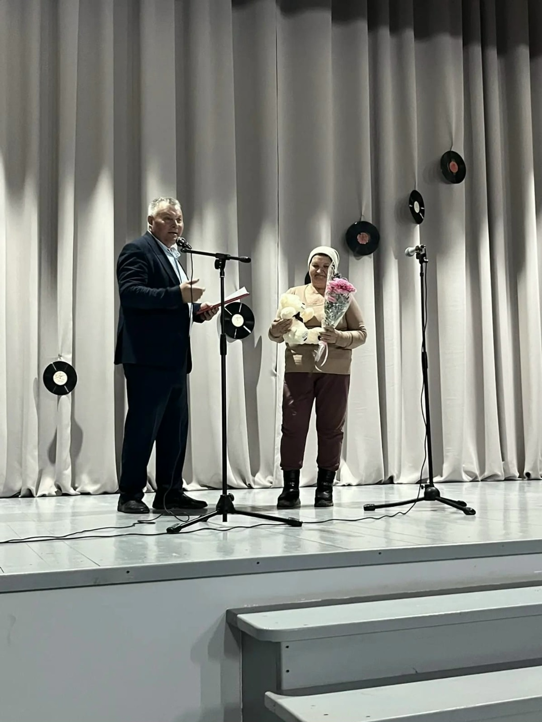 Хушăлкара  ҫемьесене чысласси ырӑ йӑла пулса тӑнă