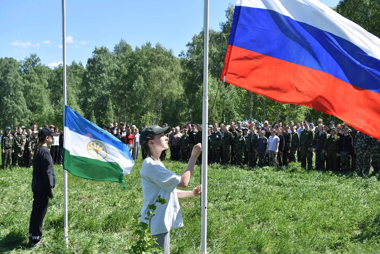 Пишпÿлекре ҫулсерен иртекен туристсен слечӗ пуҫланнӑ