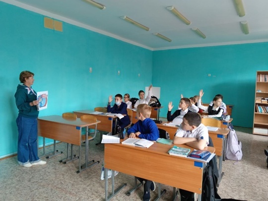 Аитри вăтам шкулта çул-йĕр правилисемпе профилактика калаҫӑвӗ ирттернӗ