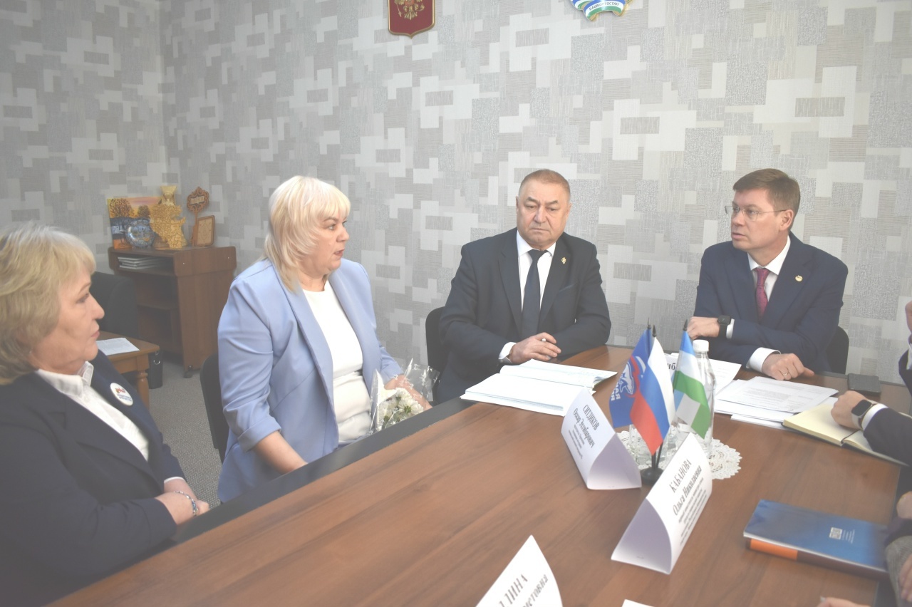 ПР спорт министрӗ Руслан Хабибов Пишпÿлек районĕнче пулнă