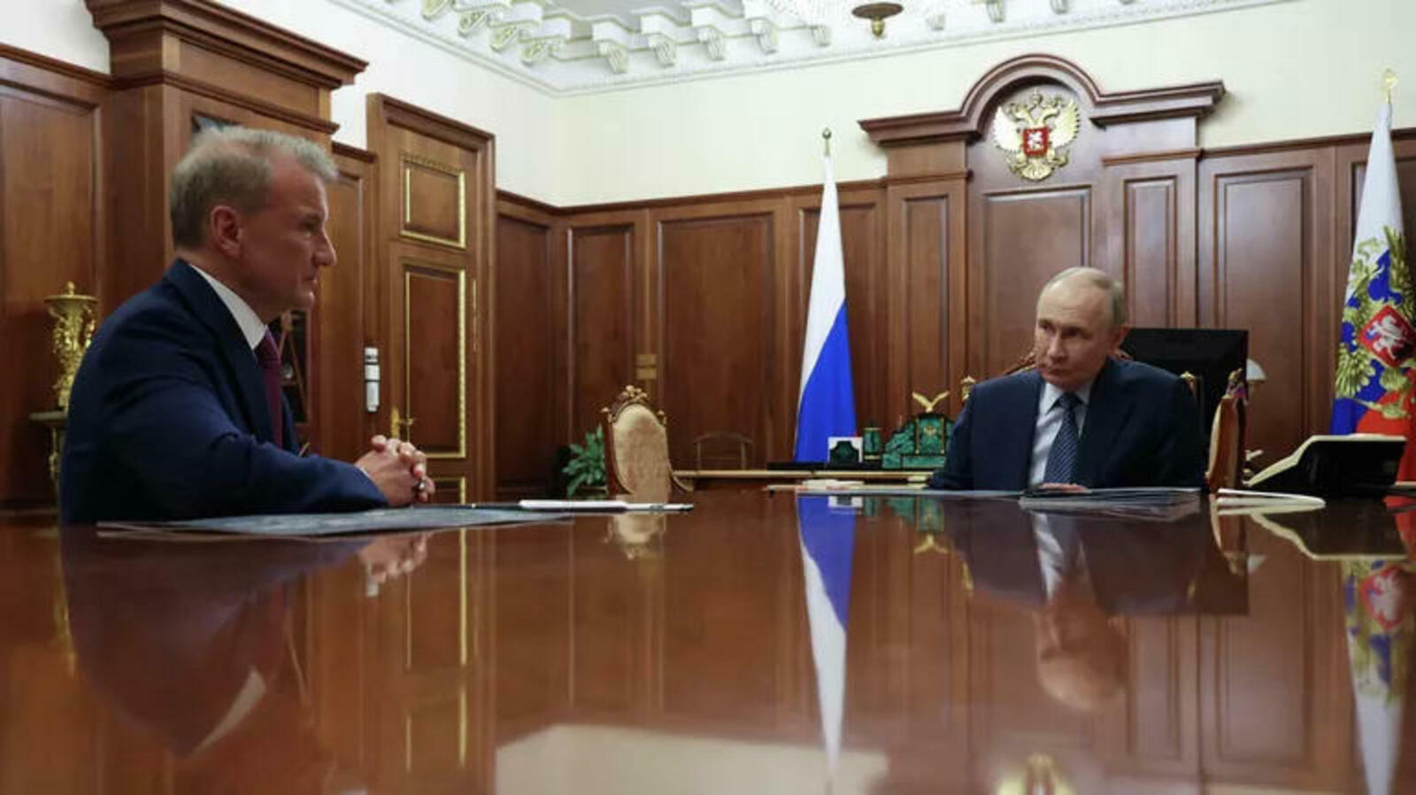 Путин: Сбербанка аталантарни банк системин шанчӑклӑхне шантарать