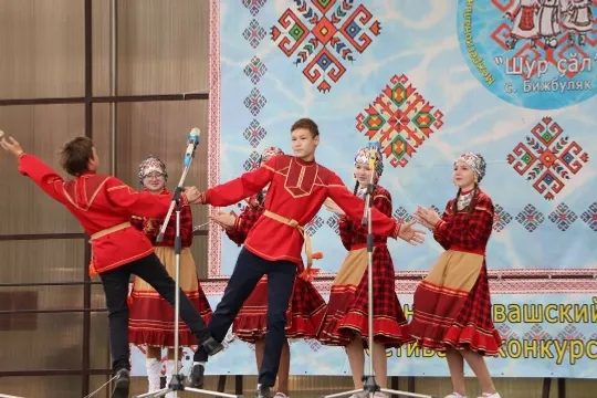 Хушăлкари вăтам шкулта вӗренекенсем «Шур çăл» фестивале хутшӑннă