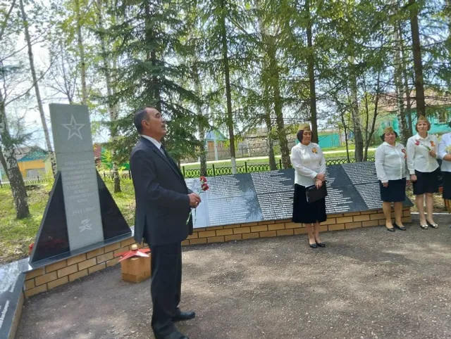 Йăлпăлакра Ҫӗнтерӳ кунне уявлассине халалланӑ митинг иртнӗ