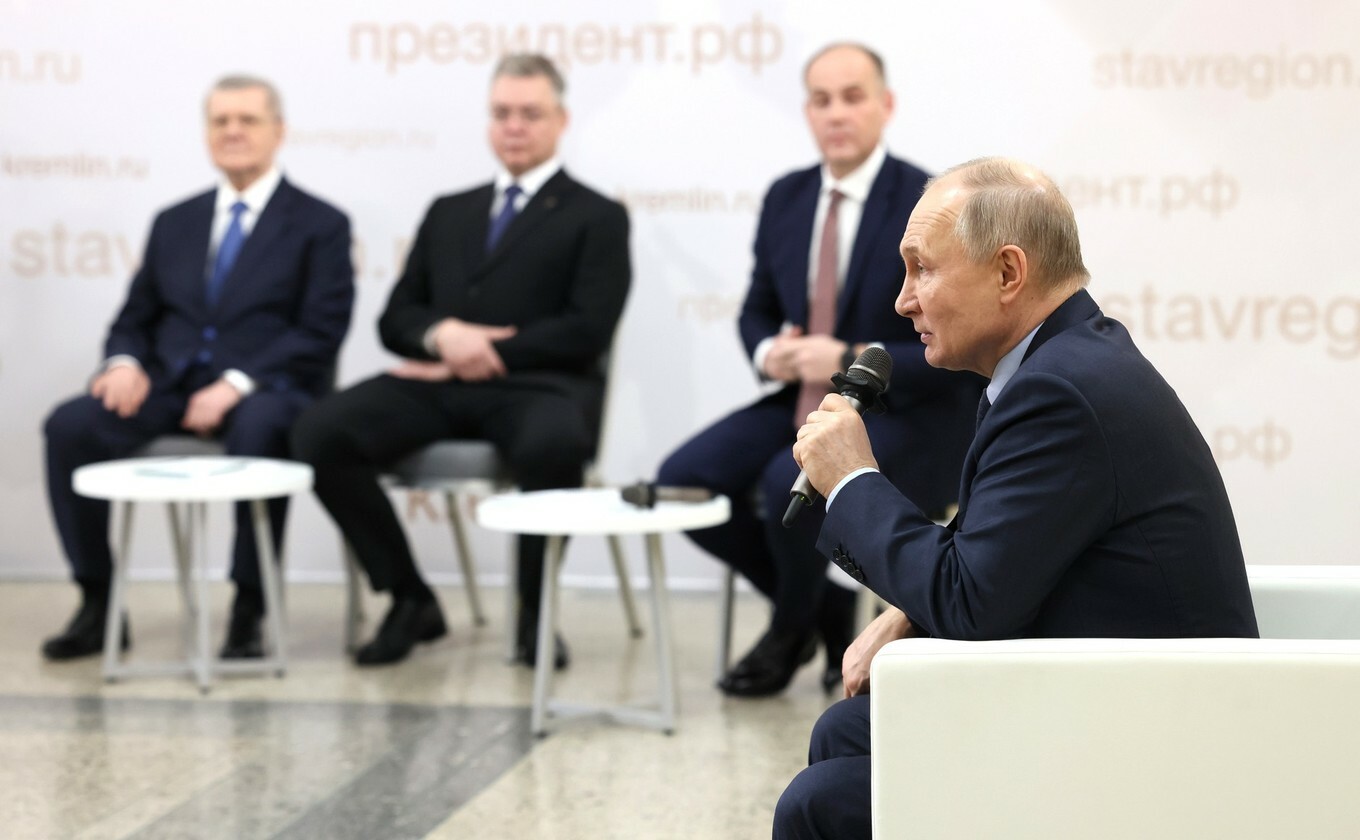 Путин Донбасри йӗркеллӗ пурнӑҫа йӗркеленин пӗлтерӗшне палӑртнă