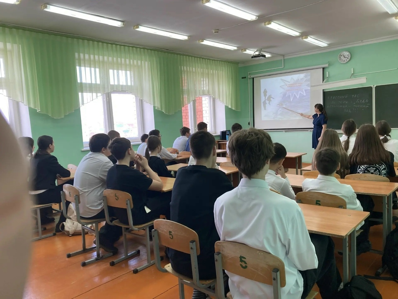 Шкулта «Ҫӳхе пӑр» темӑпа пӗрлехи инструктажсем иртнĕ