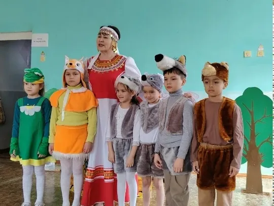 Чӑвашла асамлӑ «Теремок»: пепкесем валли юмах уявӗ!