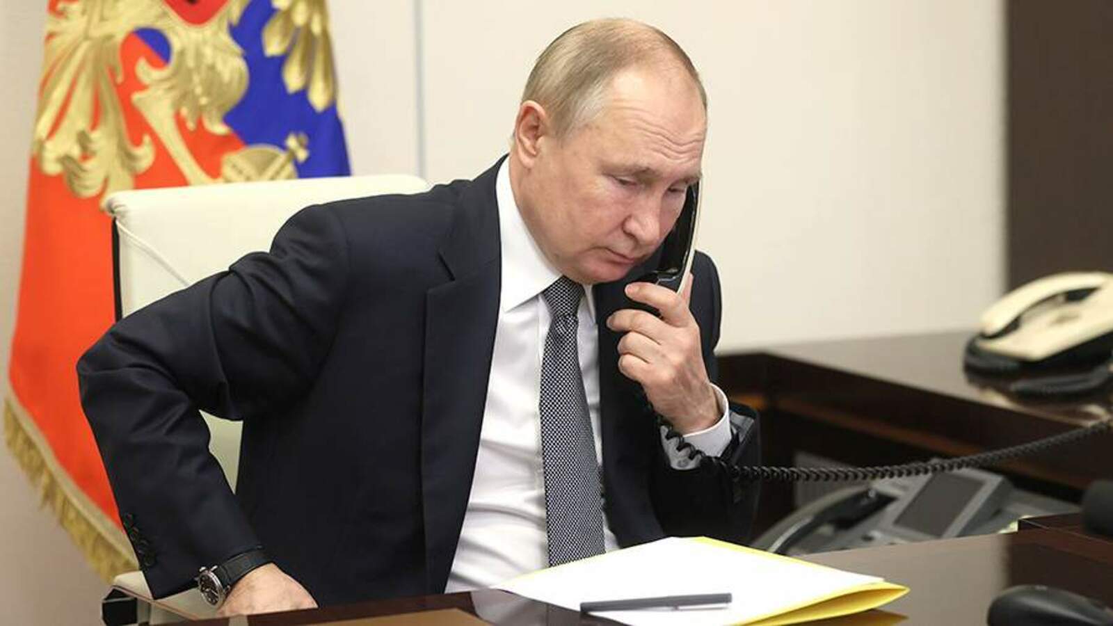 Путин ЮАР президенчĕпе Рамафосапа телефонпа калаҫнă