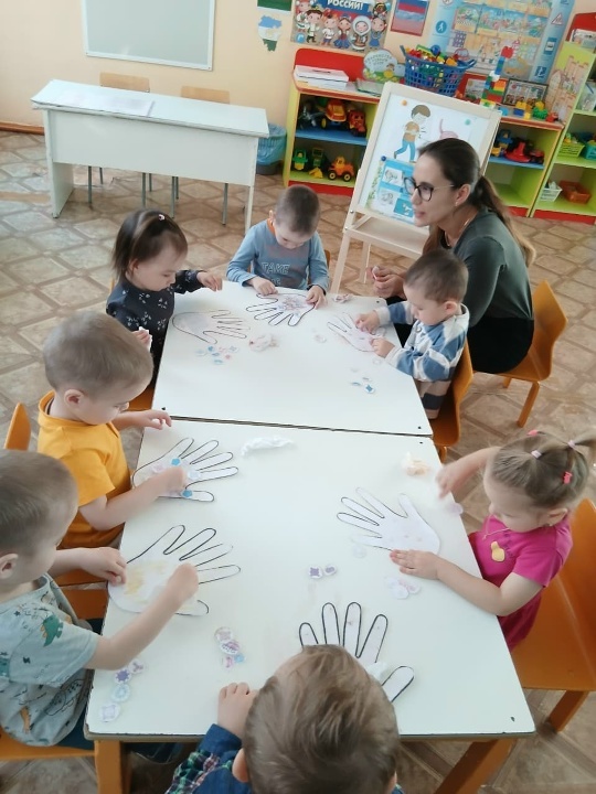 Ача садĕнче микробсем  тата вируссем çинчен калаçу иртнĕ