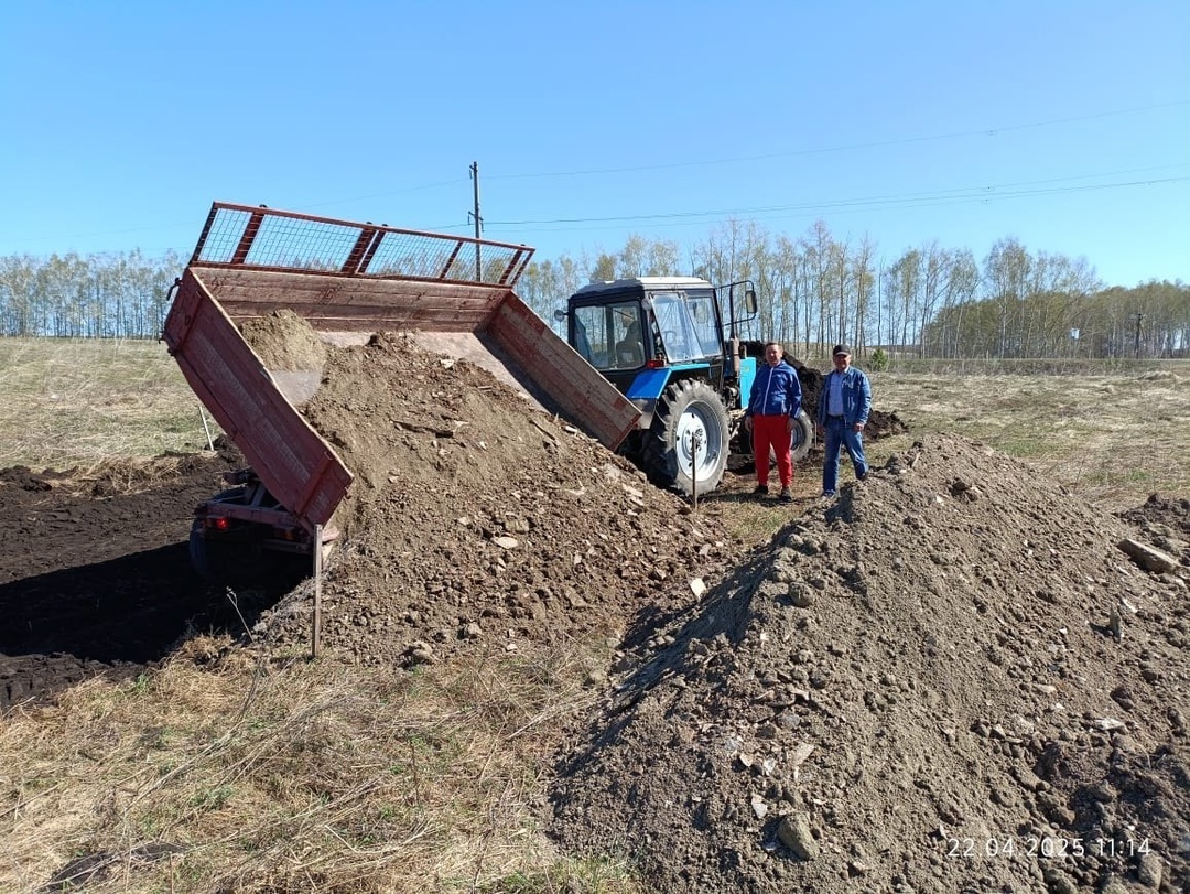Ивановка ялӗнче Аслӑ Отечественнăй вӑрҫа хутшăнакансен паркне тӑвас ӗҫ пуҫланнă