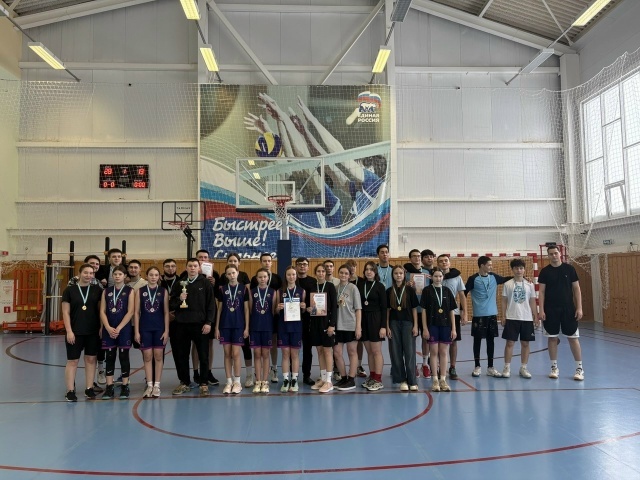 Баскетбол ӑмӑртӑвӗ: ҫутӑ самантсем тата ҫӗнтерӳсем