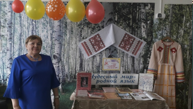 Ăхпуç библиотекинче музыкӑпа поэзи сехечӗ иртнӗ