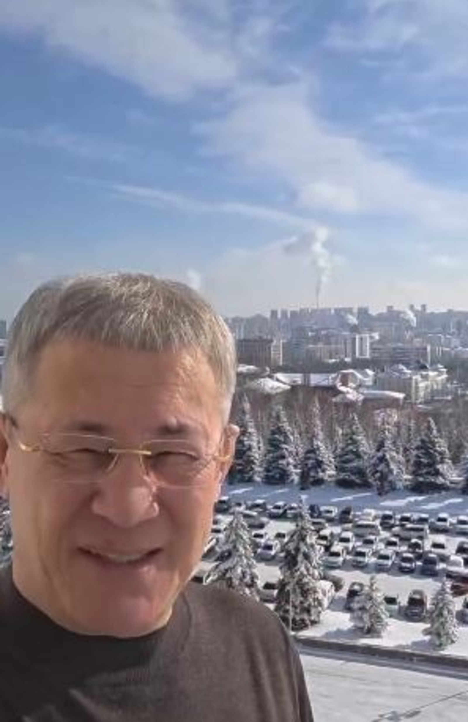 Радий Хабиров мартӑн 8-мӗшӗ умӗн кӑмӑл-туйӑмӗпе пайлашнă