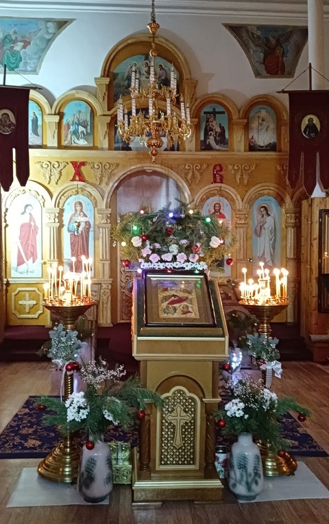 Сире пӗтӗм чӗререн Христос ҫуралнӑ ятпа саламлатпӑр