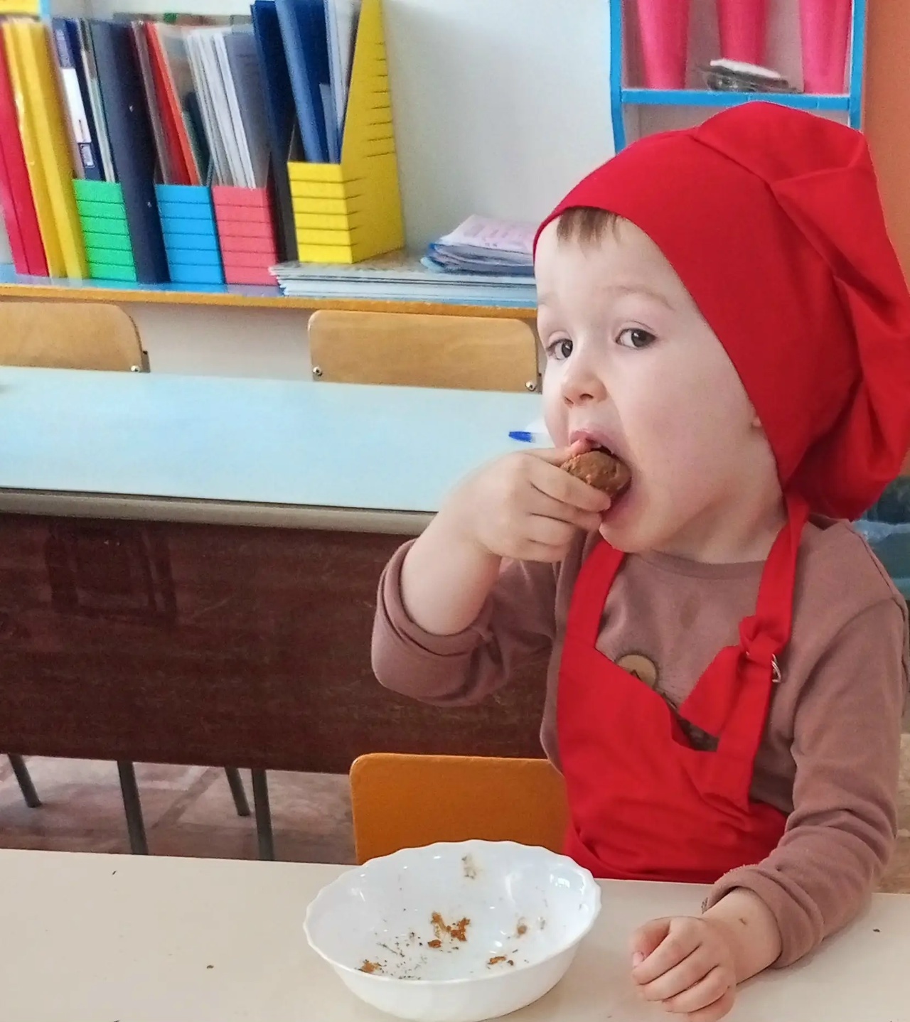 Ача садӗнче Повар кунне паллӑ тунă