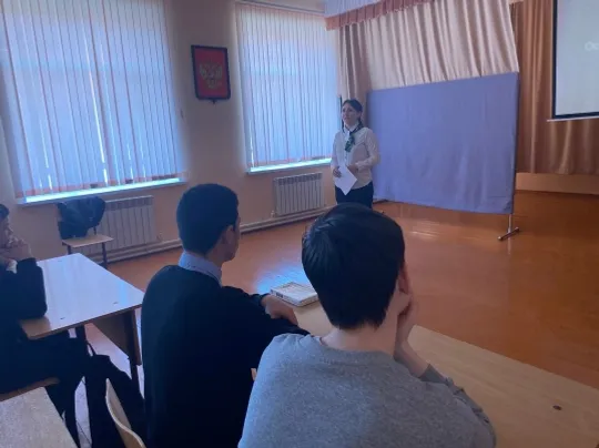 Профессионалпа тӗл пулнă: финанс пӗлӗвӗ пирки калаçнă