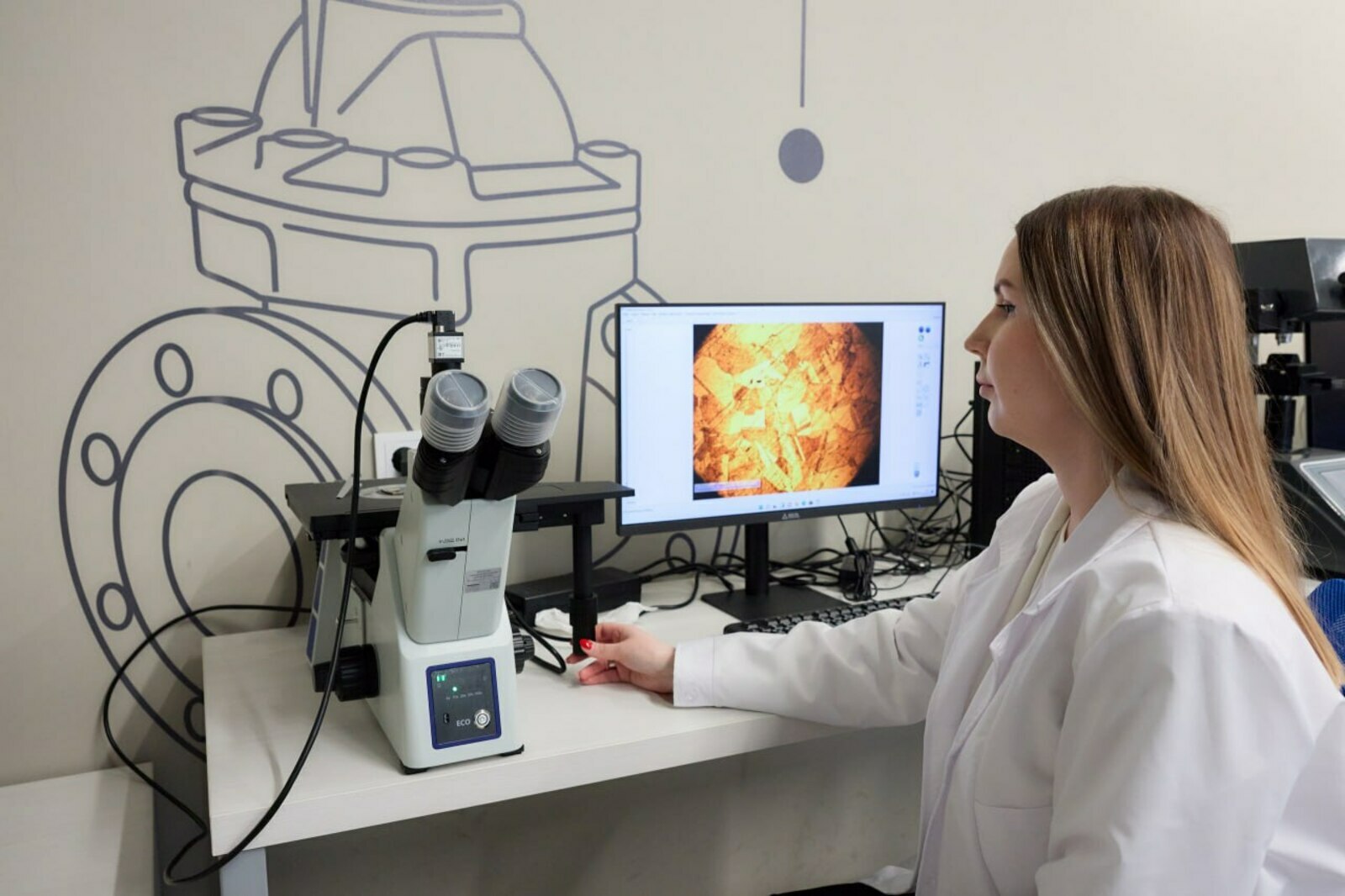 Вуз Межвузовского кампуса открыл современную лабораторию по металловедению