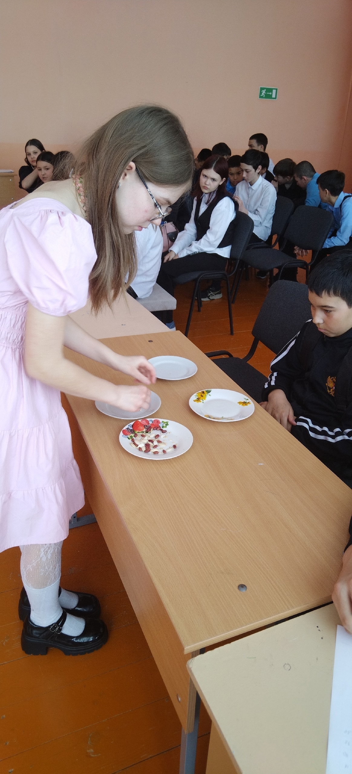 Демскинчи вăтам шкулта «Мисс Çуркунне-2026» конкурс иртнӗ