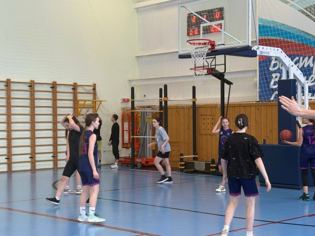 Баскетбол ӑмӑртӑвӗ: ҫутӑ самантсем тата ҫӗнтерӳсем