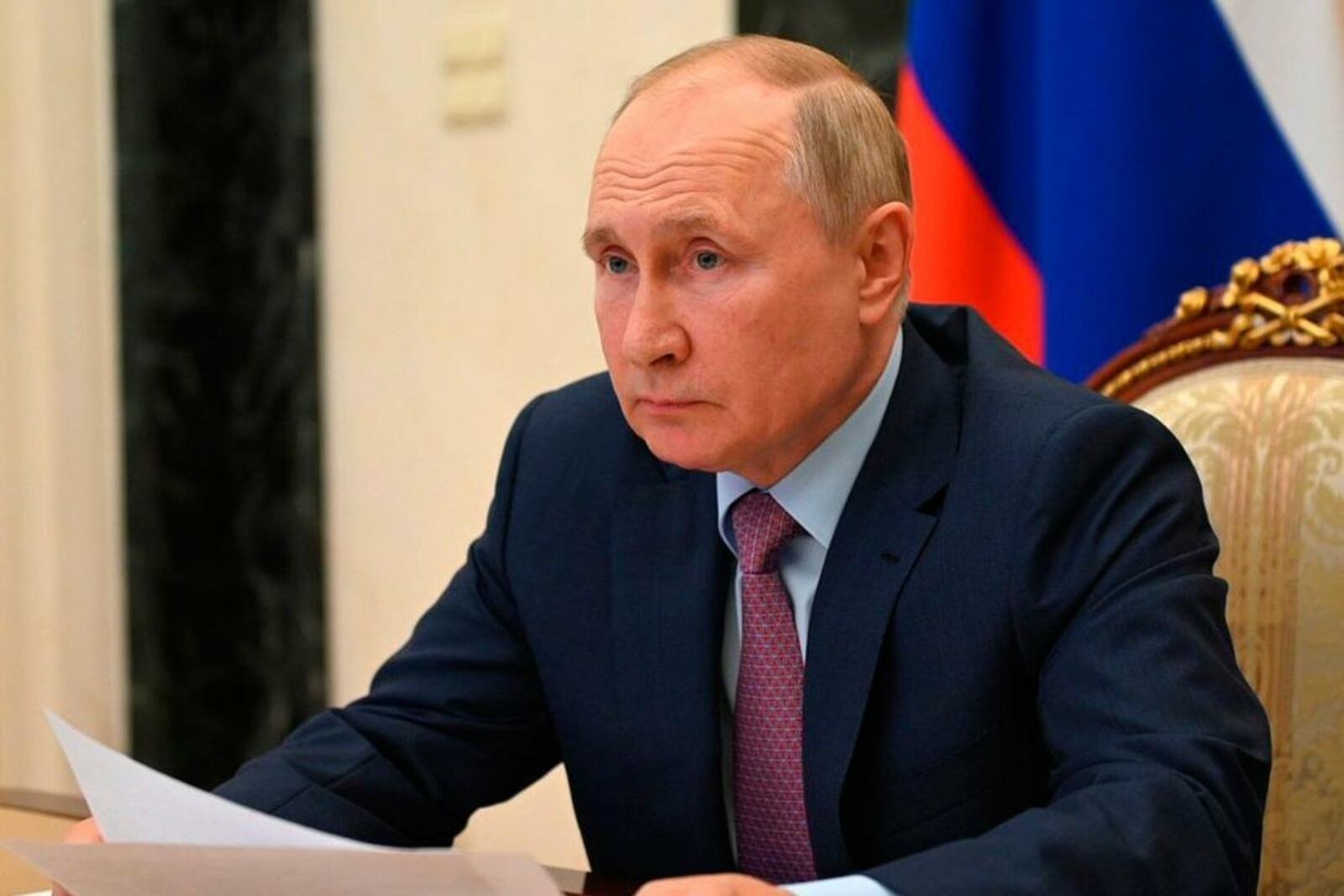 Путин энергетиксен рекламин правилисене хытатасси ҫинчен  саккуна алӑ пуснӑ