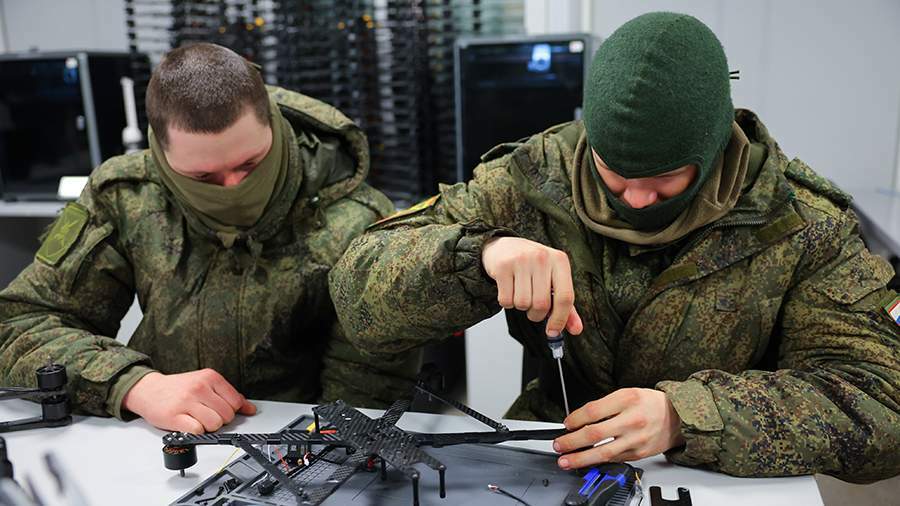 Путин пилотсӑр аппаратсене хатӗрлеме СВО ҫар ҫыннисене явӑҫтарма хушнӑ