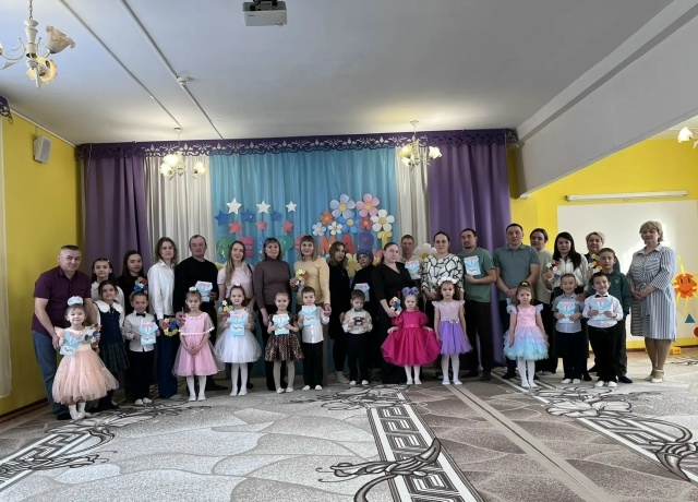 Ача садĕнче «Февромарт» тӗлӗнмелле чаплӑ уяв иртнӗ