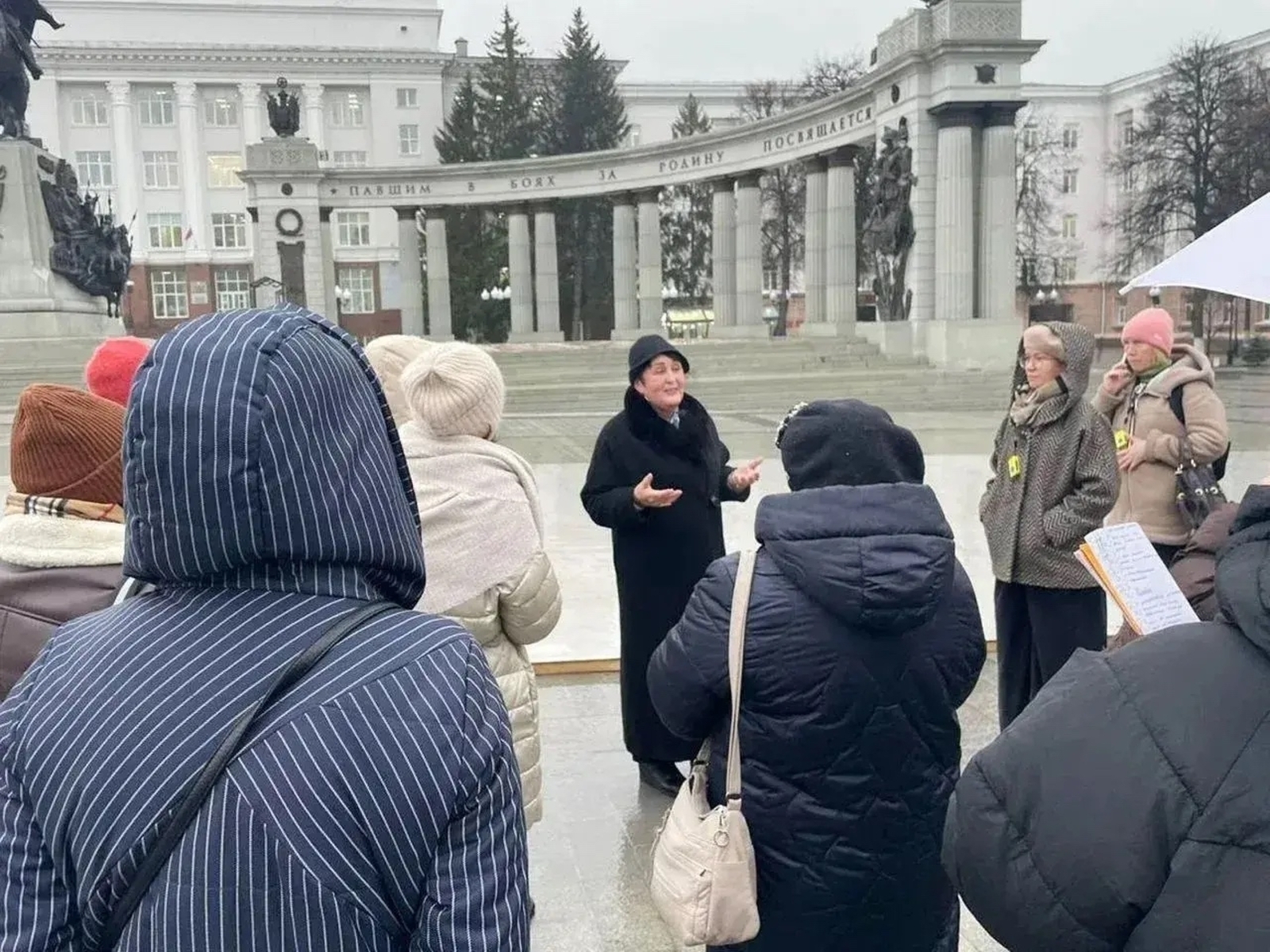Радий Хабиров экскурсоводсен паллӑ профессиллӗ династийӗ ҫинчен каласа панă