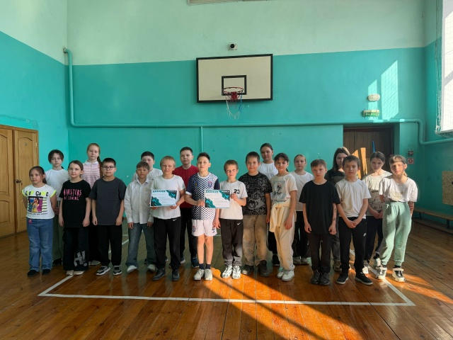 Пишпÿлекри 2-мӗш шкулта «Зарница 2.0» вӑйă иртнĕ