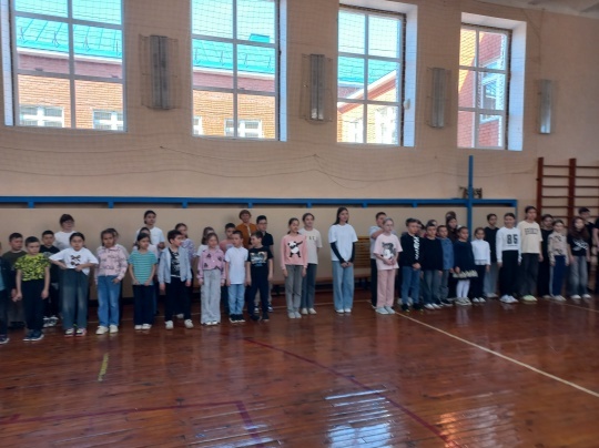 Шкулта кӑнтӑрлахи лагерь ĕçлеме тытăннă