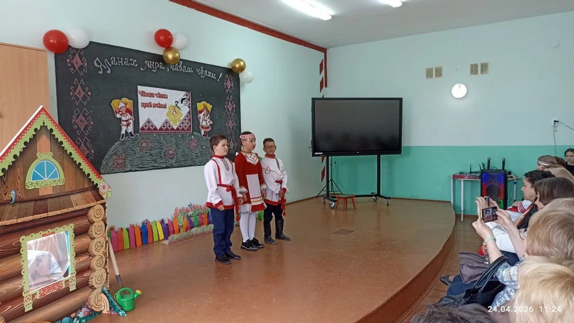 Пишпÿлекре Чăваш чĕлхин кунне паллă тунă