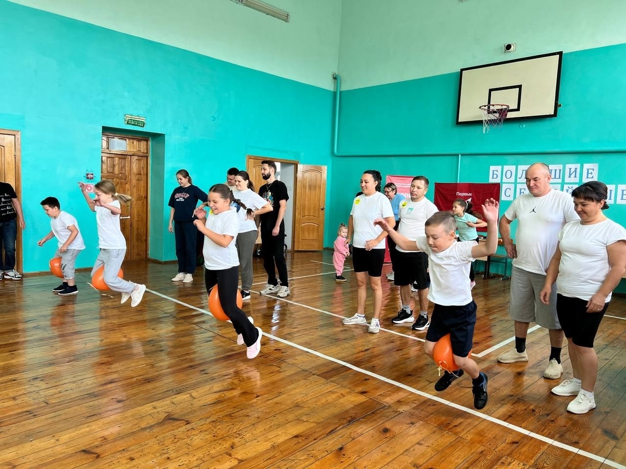 Пишпÿлекри 2-мӗш вăтам шкулти «Пысӑк ҫемье вӑййисем»