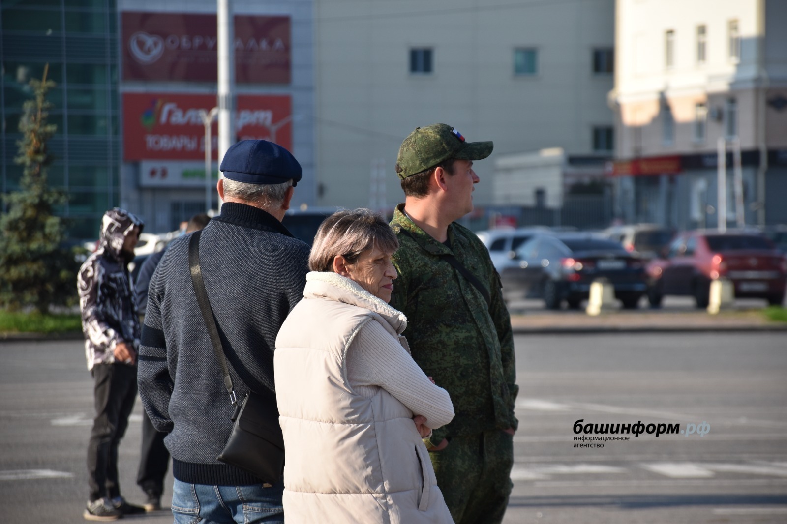 Пушкӑрт Пуҫлӑхӗ мартăн 8-мӗшӗнче СВО боецӗсен арӑмӗсене тимлӗх уйӑрма хушнӑ