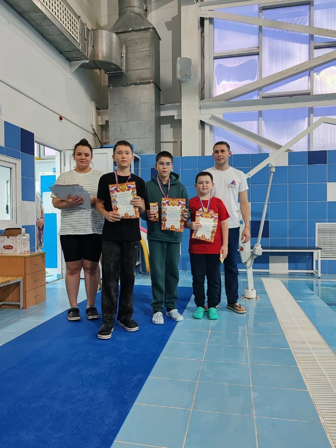 Халӑх пӗрлӗхӗн кунне халалласа ишев ӑмӑртӑвӗсем иртнӗ