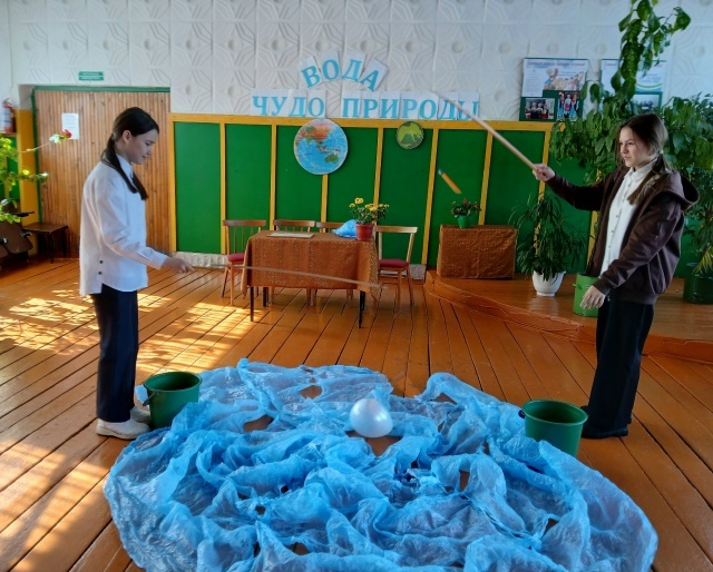 Кистенлĕри Культура ҫуртĕнче шыв çинчен калаçнă