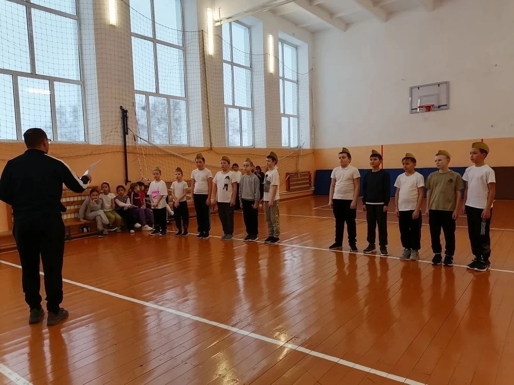 Демскинчи вăтам шкулта конкурспа вӑйӑ программи иртнĕ