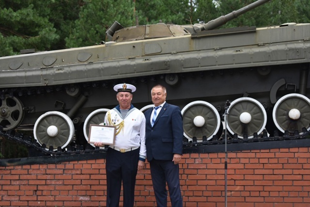 Июлӗн 27-мӗшӗнче Раҫҫей Тинӗс-Ҫар флочӗн кунĕ