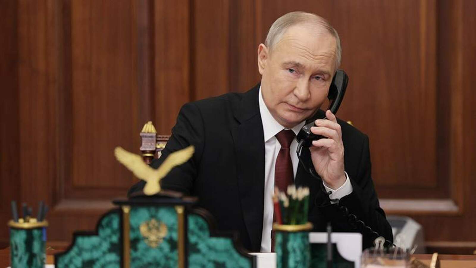 Путин Нетаньяхупа телефонпа калаҫнӑ