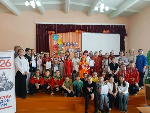 Пишпÿлекре ачасен театр коллективӗсен муниципалитет конкурсӗ иртнӗ