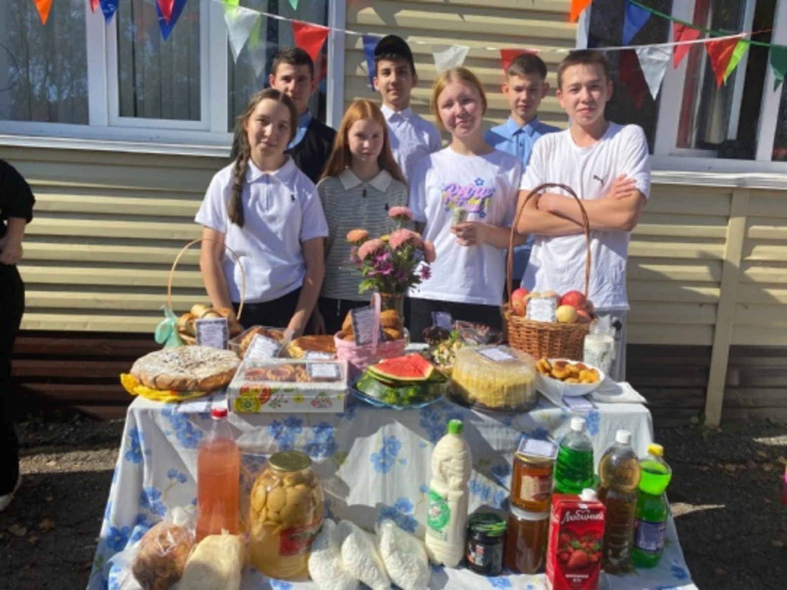 Хушăлкари вăтам шкулта Кӗрхи ярмӑркка иртнӗ