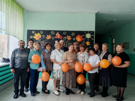 Пишпÿлекри 2-мӗш вăтам шкулта Ваттисен кунне паллă тунă