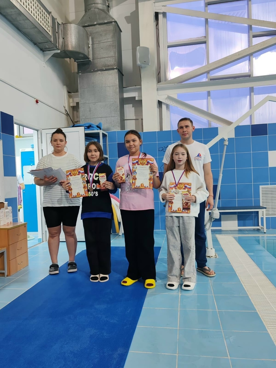 Халӑх пӗрлӗхӗн кунне халалласа ишев ӑмӑртӑвӗсем иртнӗ