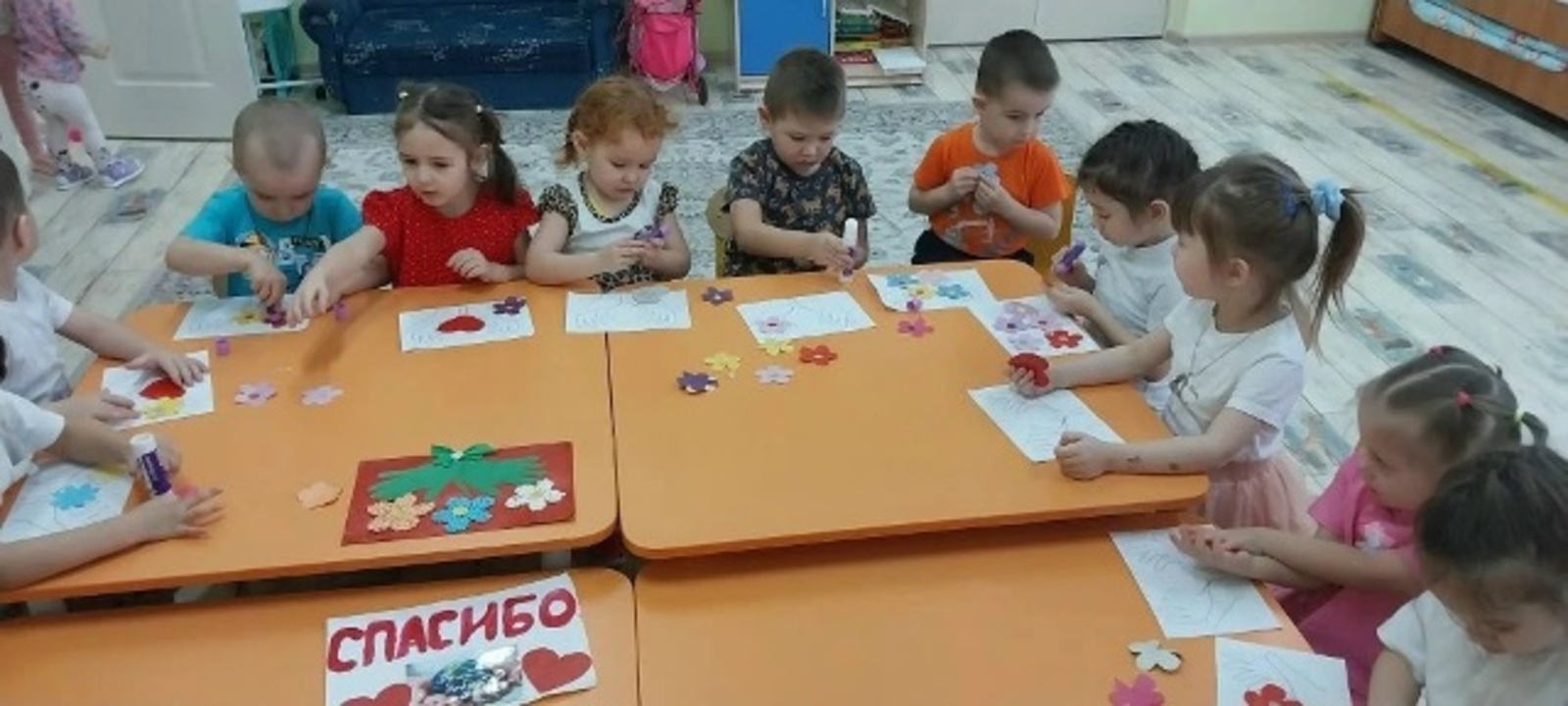 Ача садĕнче Пӗтӗм тӗнчери «Тавтапуҫ» кунне паллă тунă