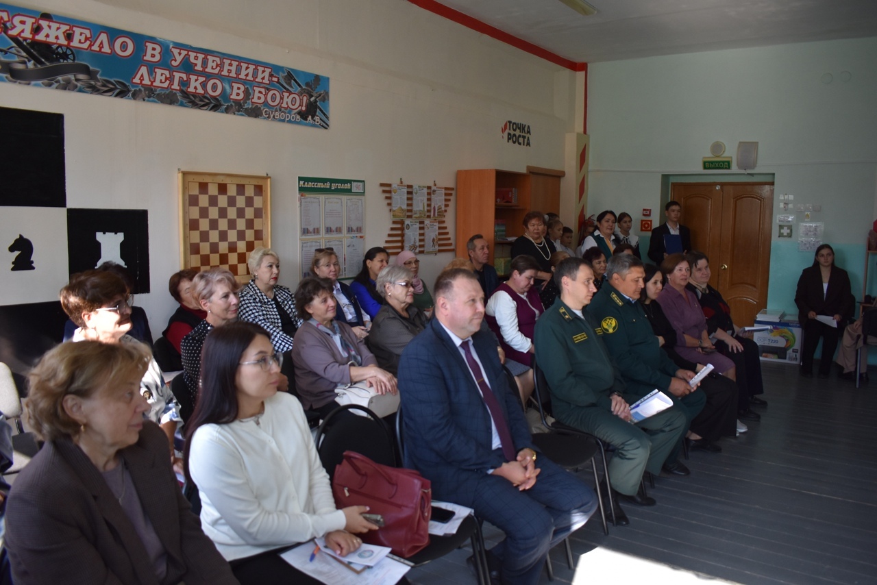 Пишпÿлекре шкулти пӗрремӗш лесничество 60 ҫул тултарнӑ ятпа семинар пулнă