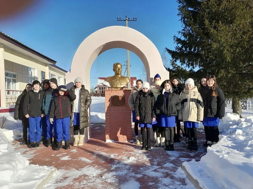 Шкул ачисем интереслĕ экскурсинче пулнă