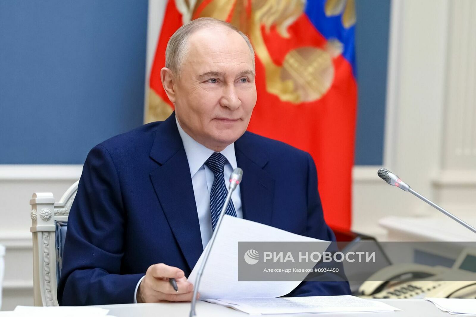 Путин ПМЭФра тӗнчери информаци агентствисен пуҫлӑхӗсемпе тӗлпулу ирттерĕ