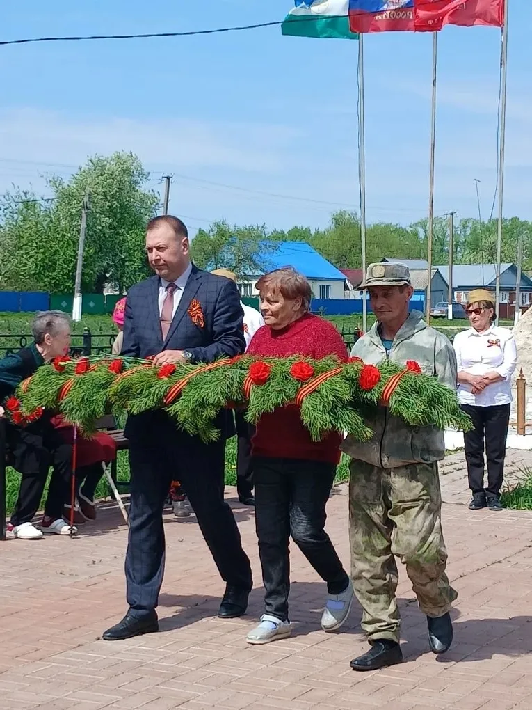 Çирĕклĕре Ҫӗнтерÿ 81 ҫул ҫитнине халалланӑ чаплă митинг иртнĕ